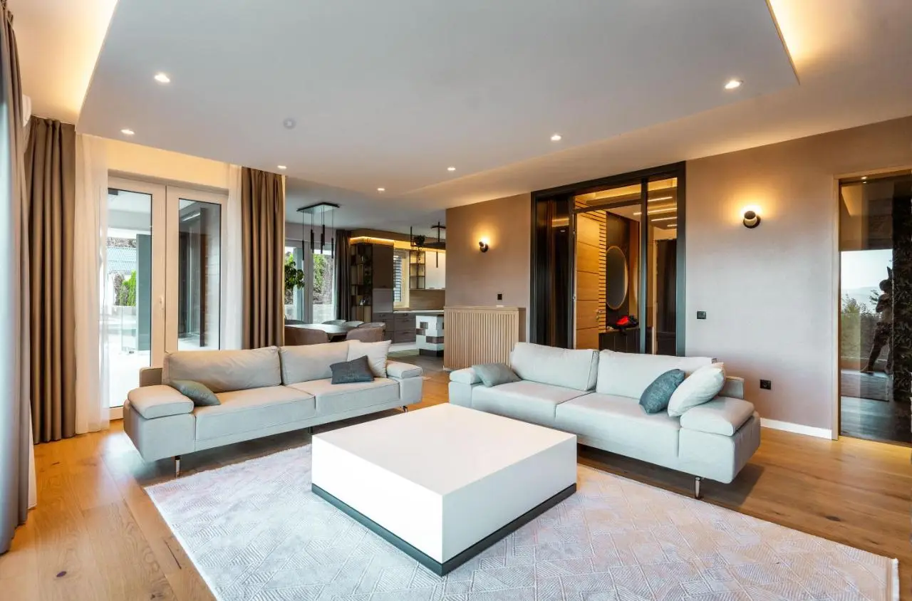 Hillmax Residence