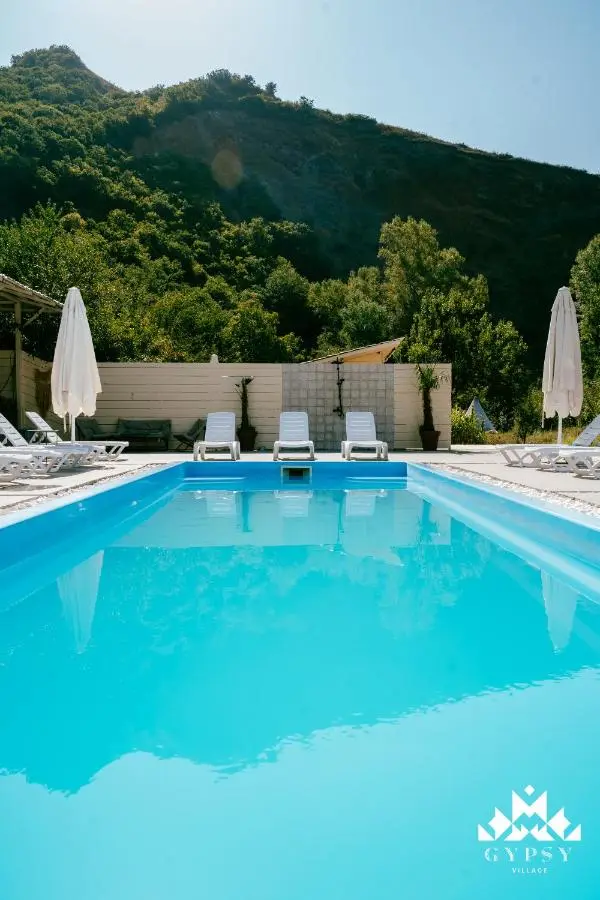 Gipsy Village Park Hotel