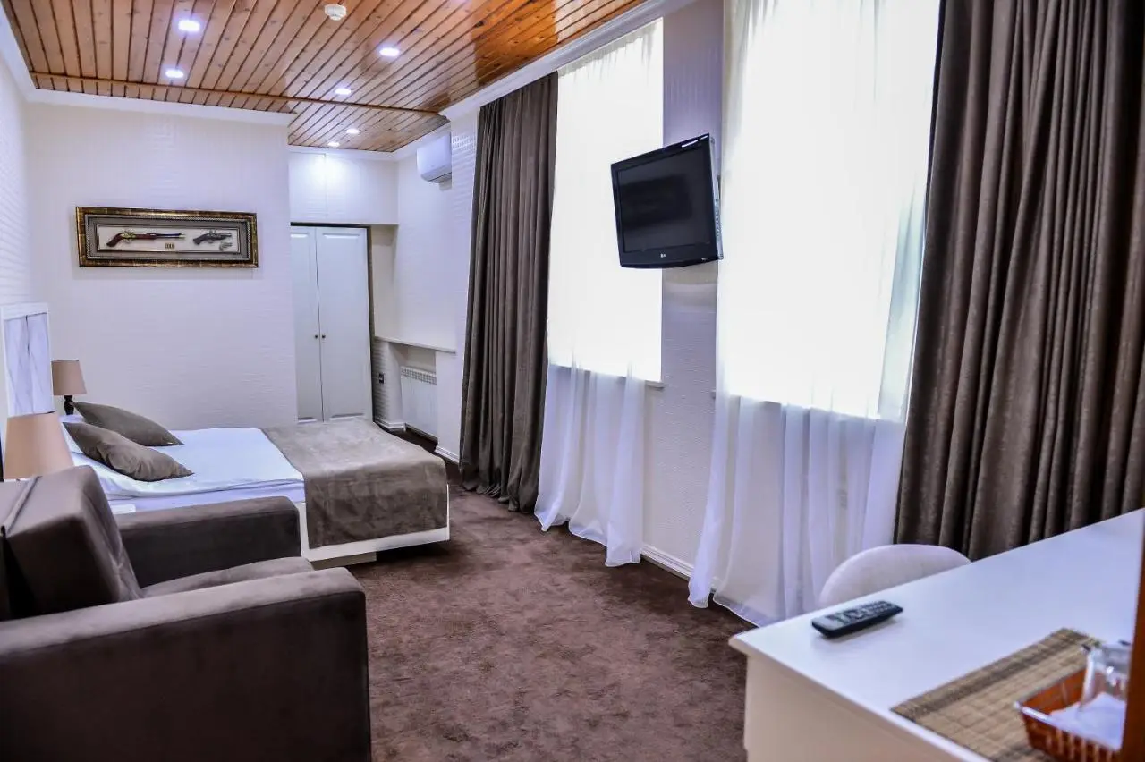 East Legend Hotel