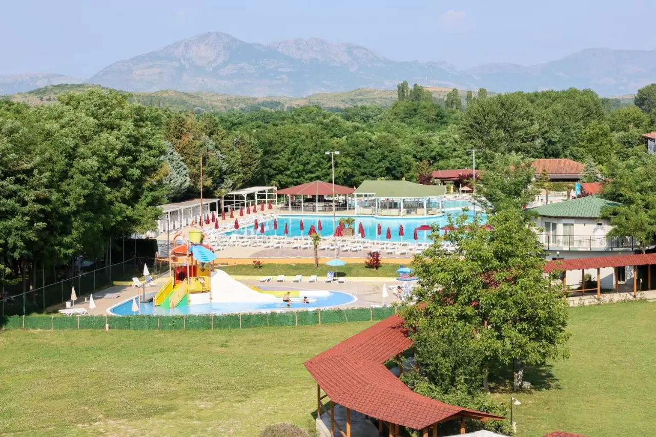 Gardenland Resort