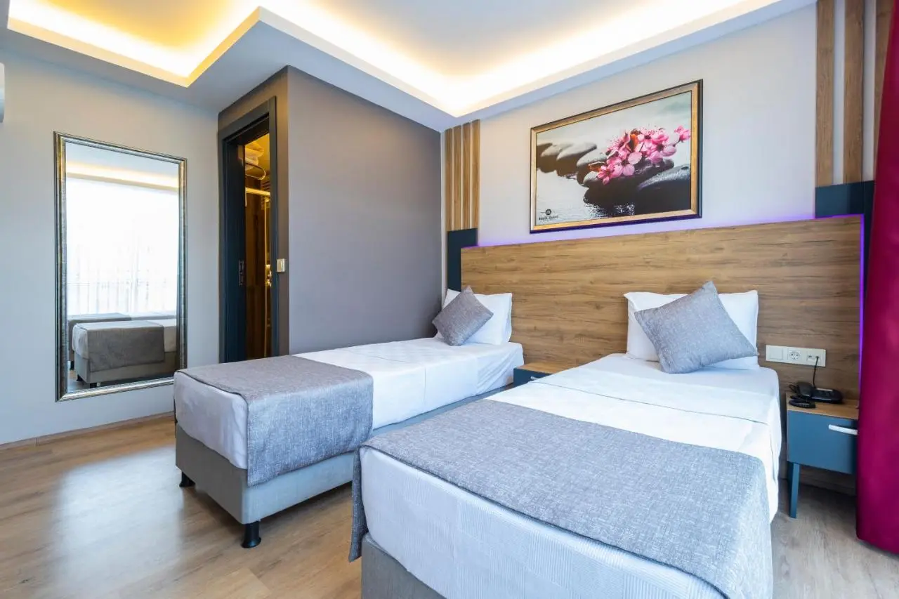 RUSH HOTEL İSTANBUL