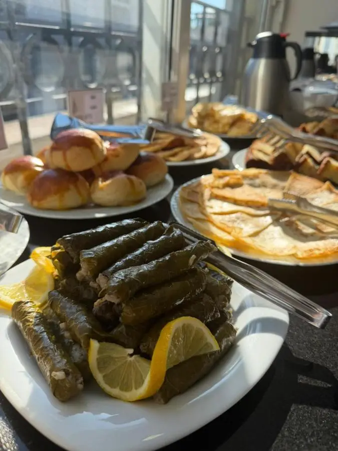 Pera Arya Hotel