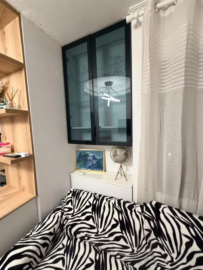 Hugo Apartment