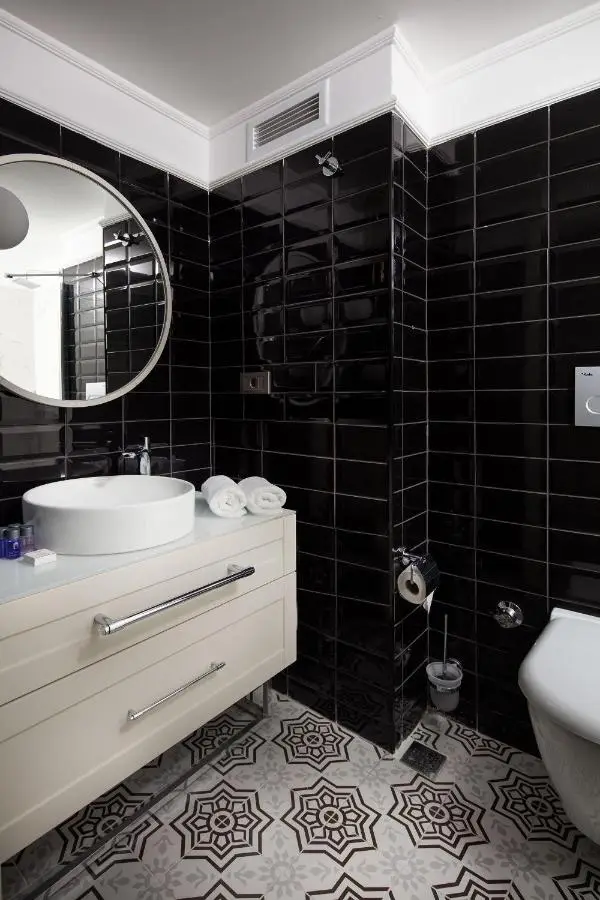 B LOFT HOTEL