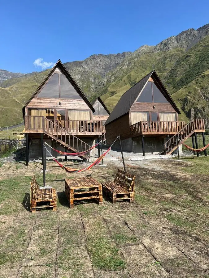 Kazbegi 4 side cottages