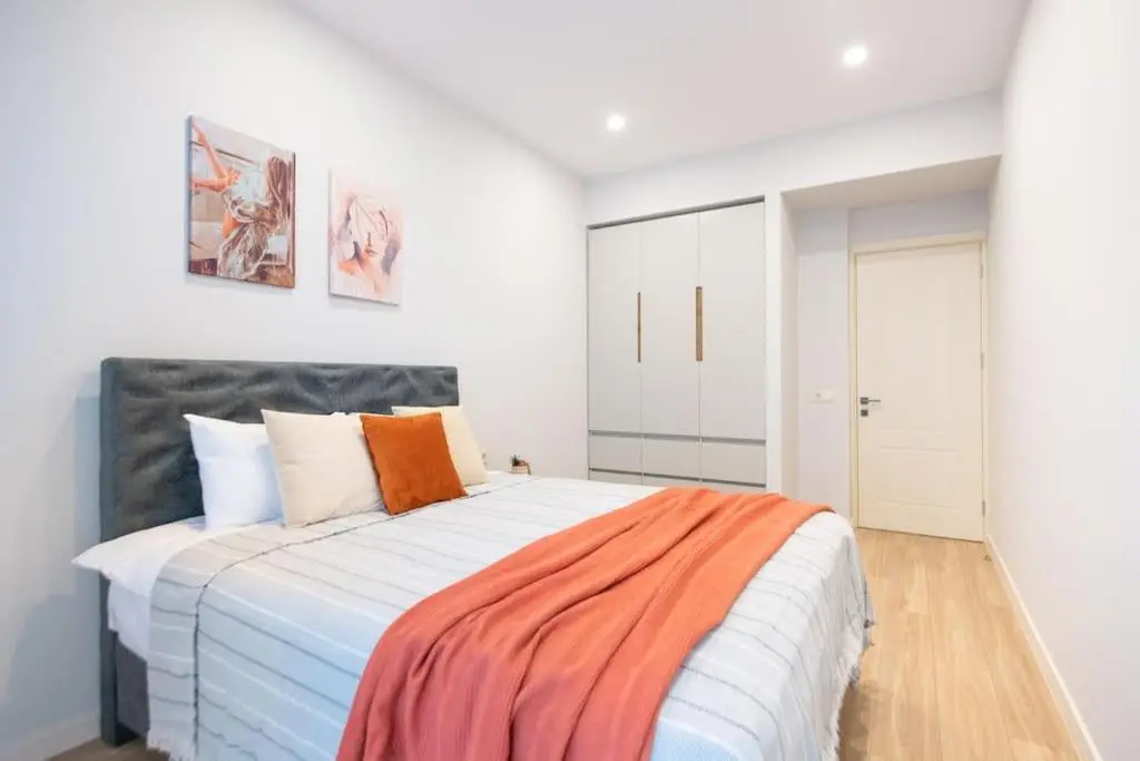 ProRealty -2BR apartment with fantastic view to city