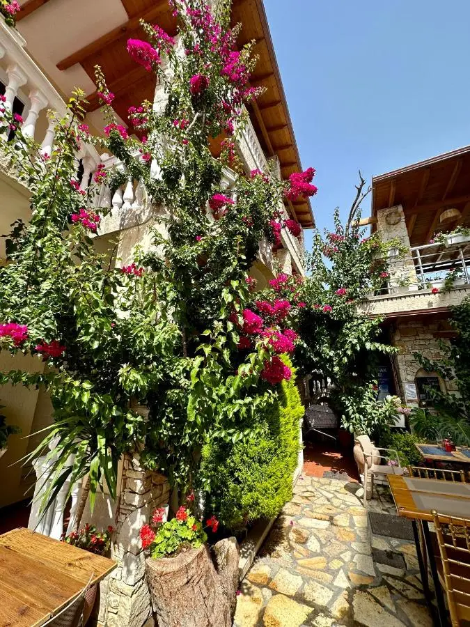 Arial Penthouse Suites