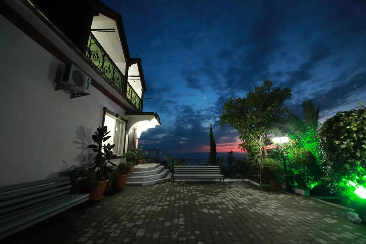 Mount Villa Kvariati