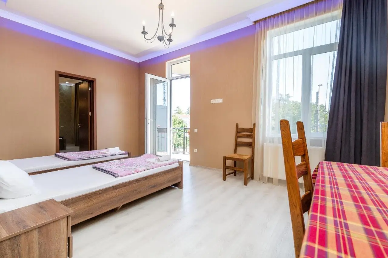 White Hotel Guesthouse