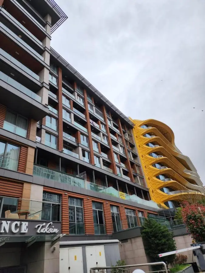 Taksim Perfect Residence, 3 bedrooms, pool, sauna, gym