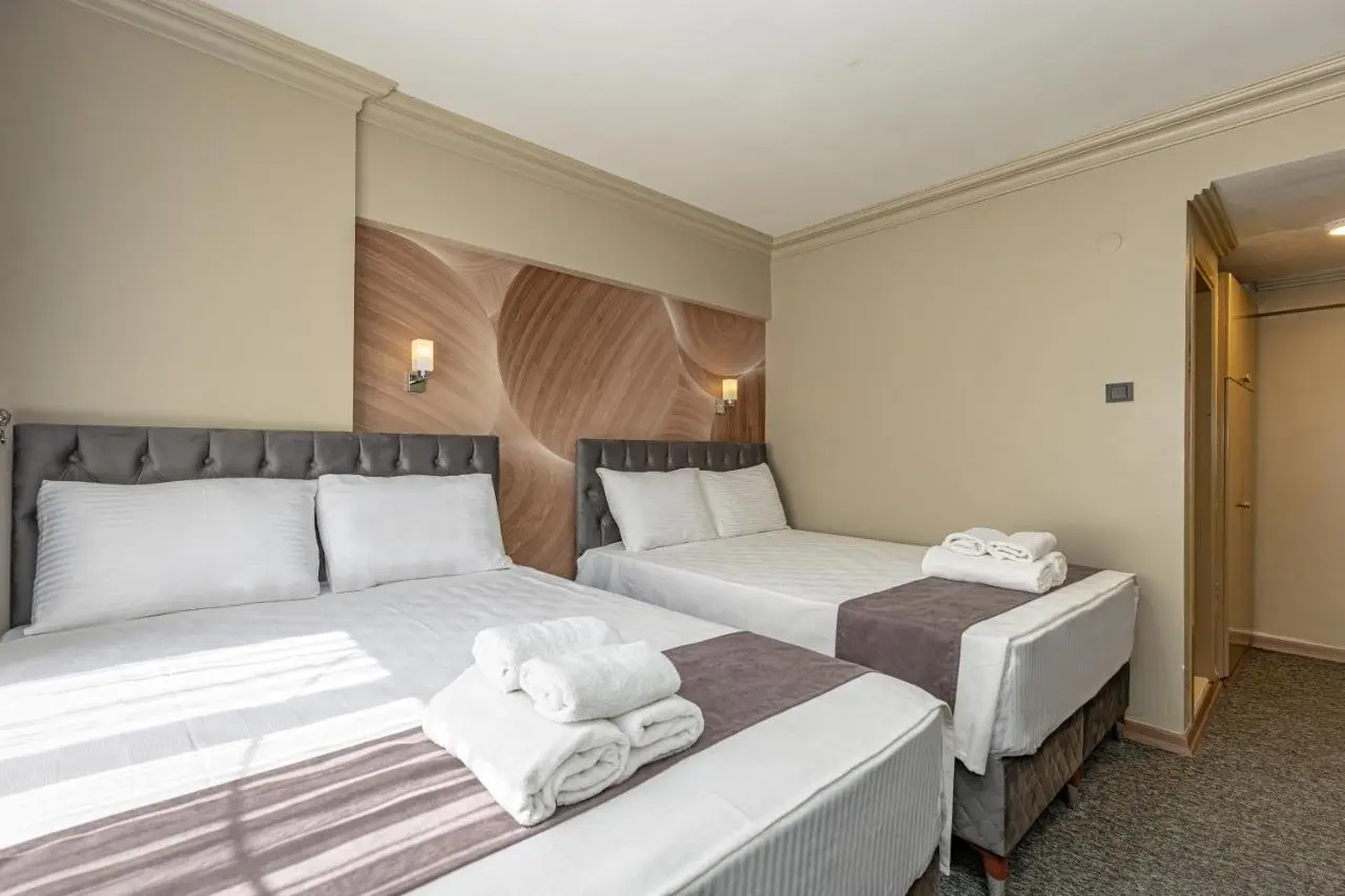 BURSA LOYAL CiTY HOTEL