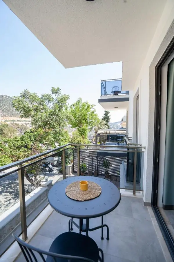 KAYA APARTMENTS