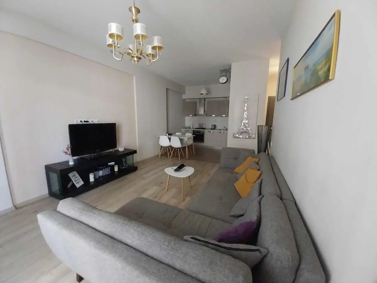 Sol's M2 White Modern Apartments