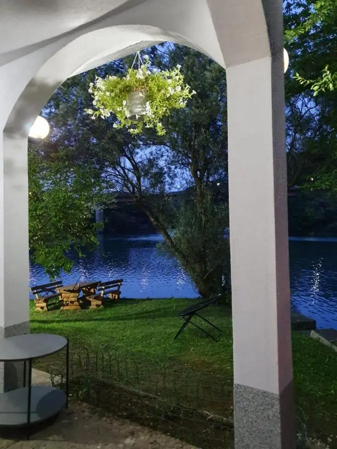 Villa on the lake near Mostar