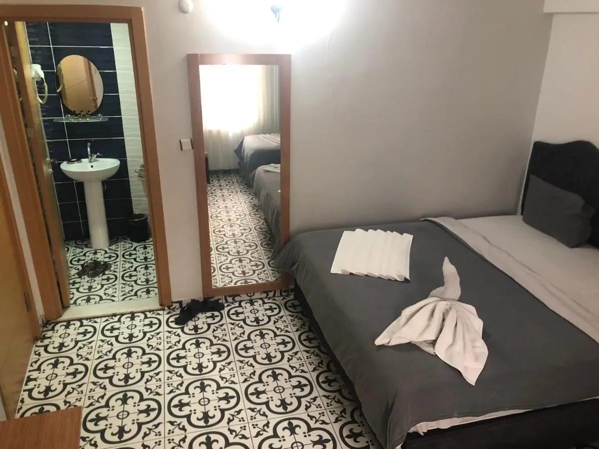Reydel Hotel