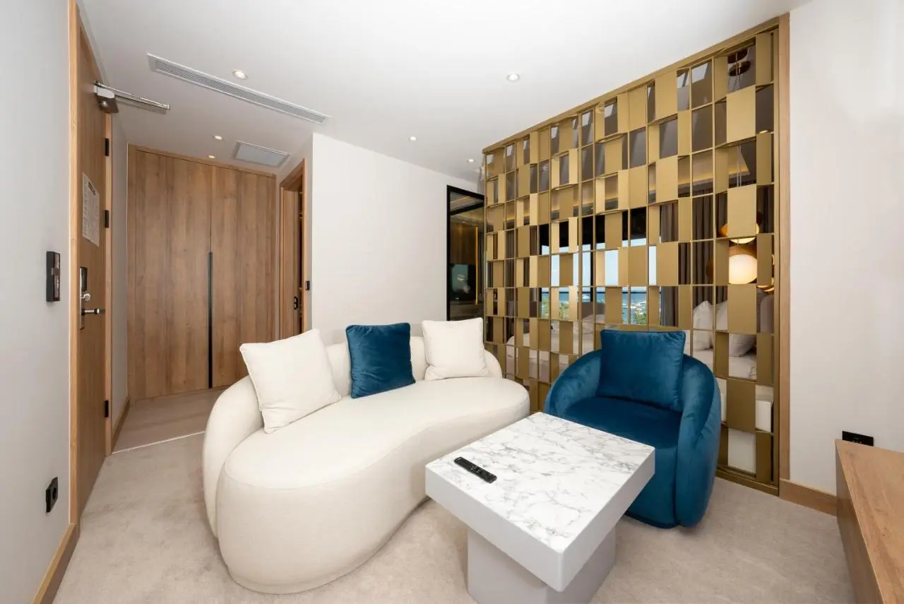 Premier Lounge Hotel