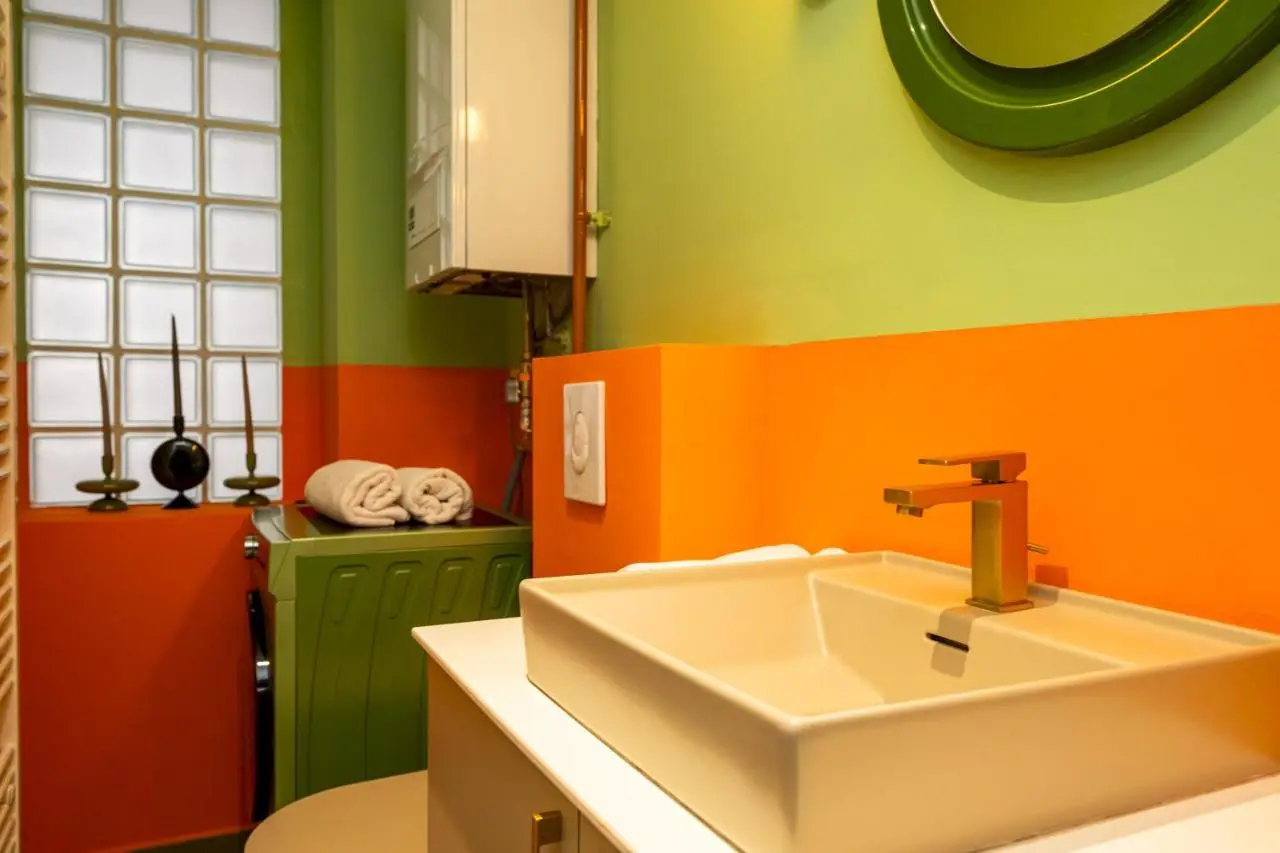 Colorful 3-Bedroom Apartment