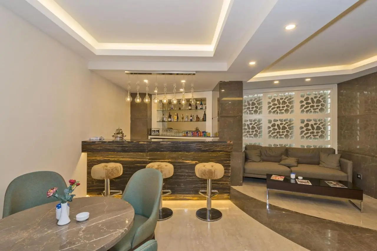 Bisetun Hotel