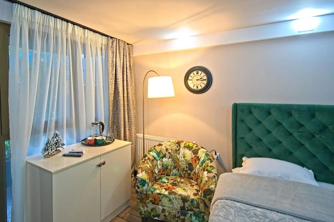 Sakhli at Chavchavadze ave 15