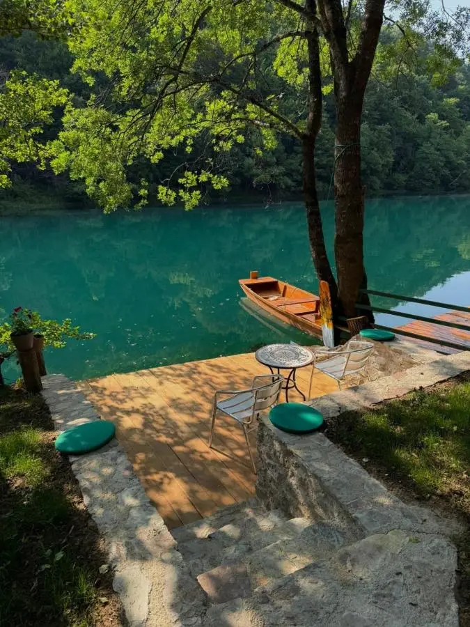 UNA Dream