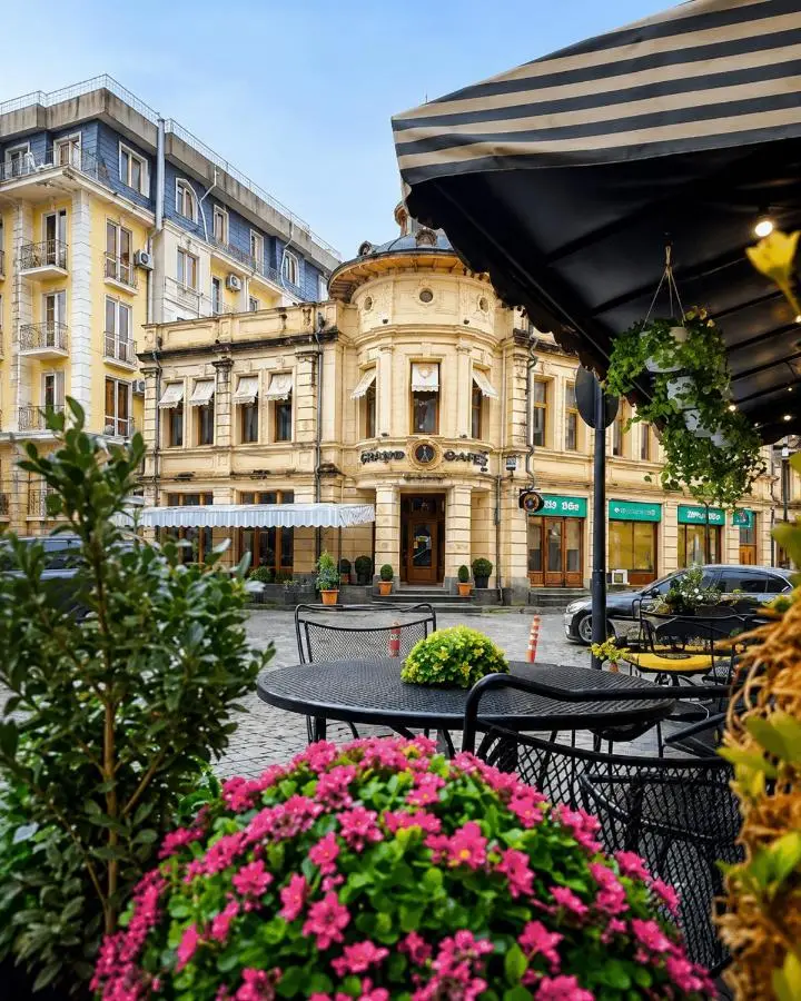 Natias City View Apartment Kutaisi