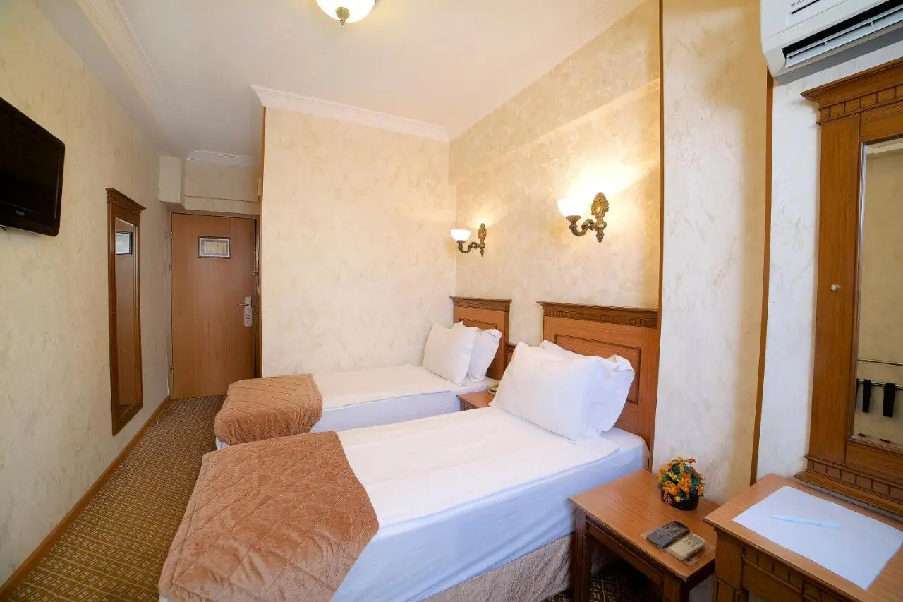 Grand Unal Hotel