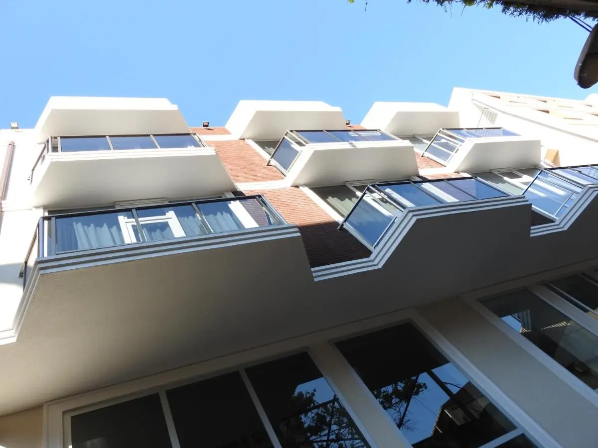 Iko's Family Apartments
