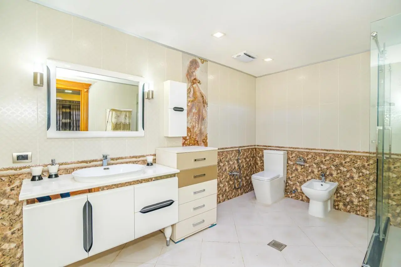 4 Bedroom Luxury Apartment on BAKU