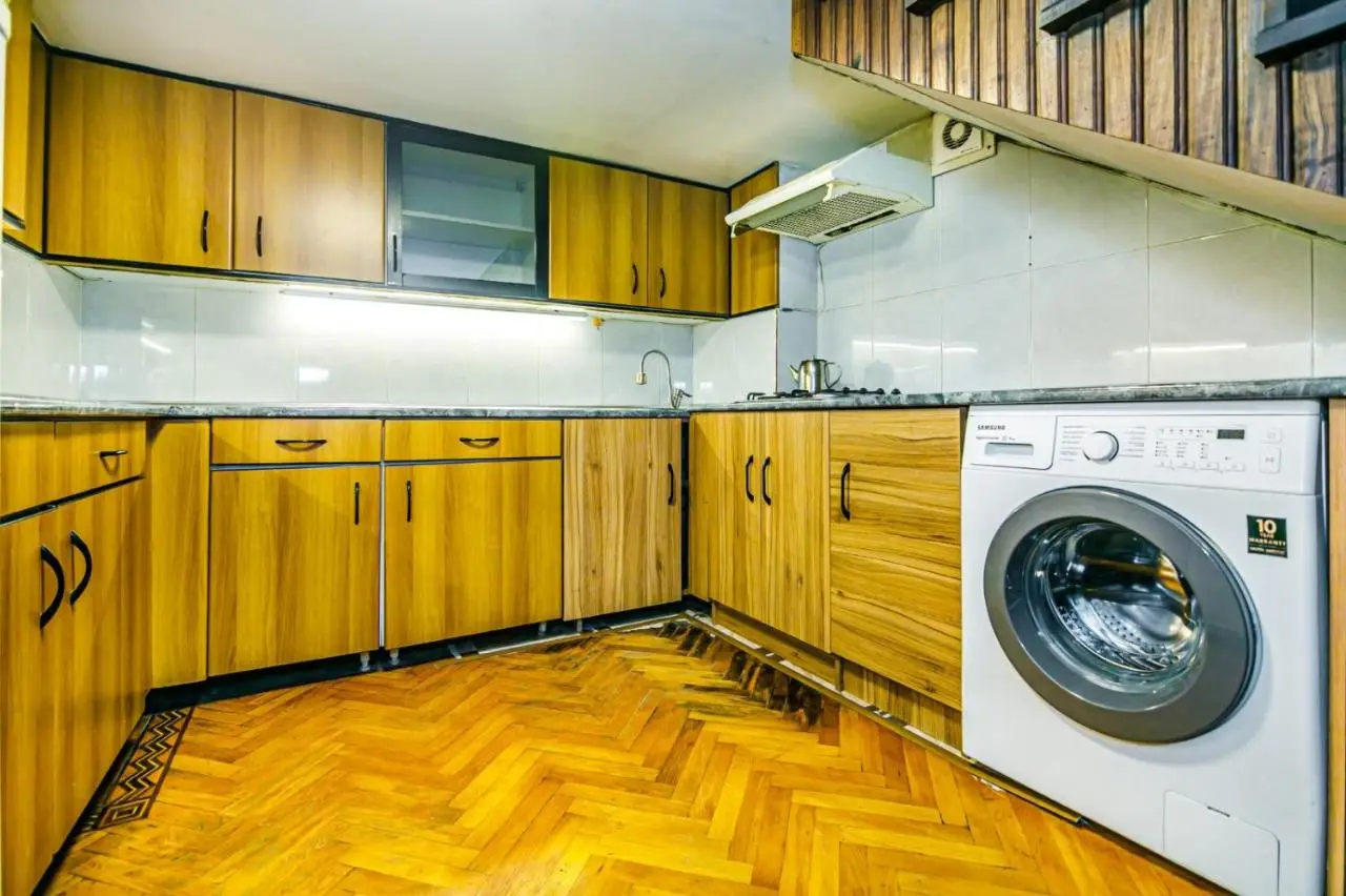 Targovu 4 Room Malakan Garden