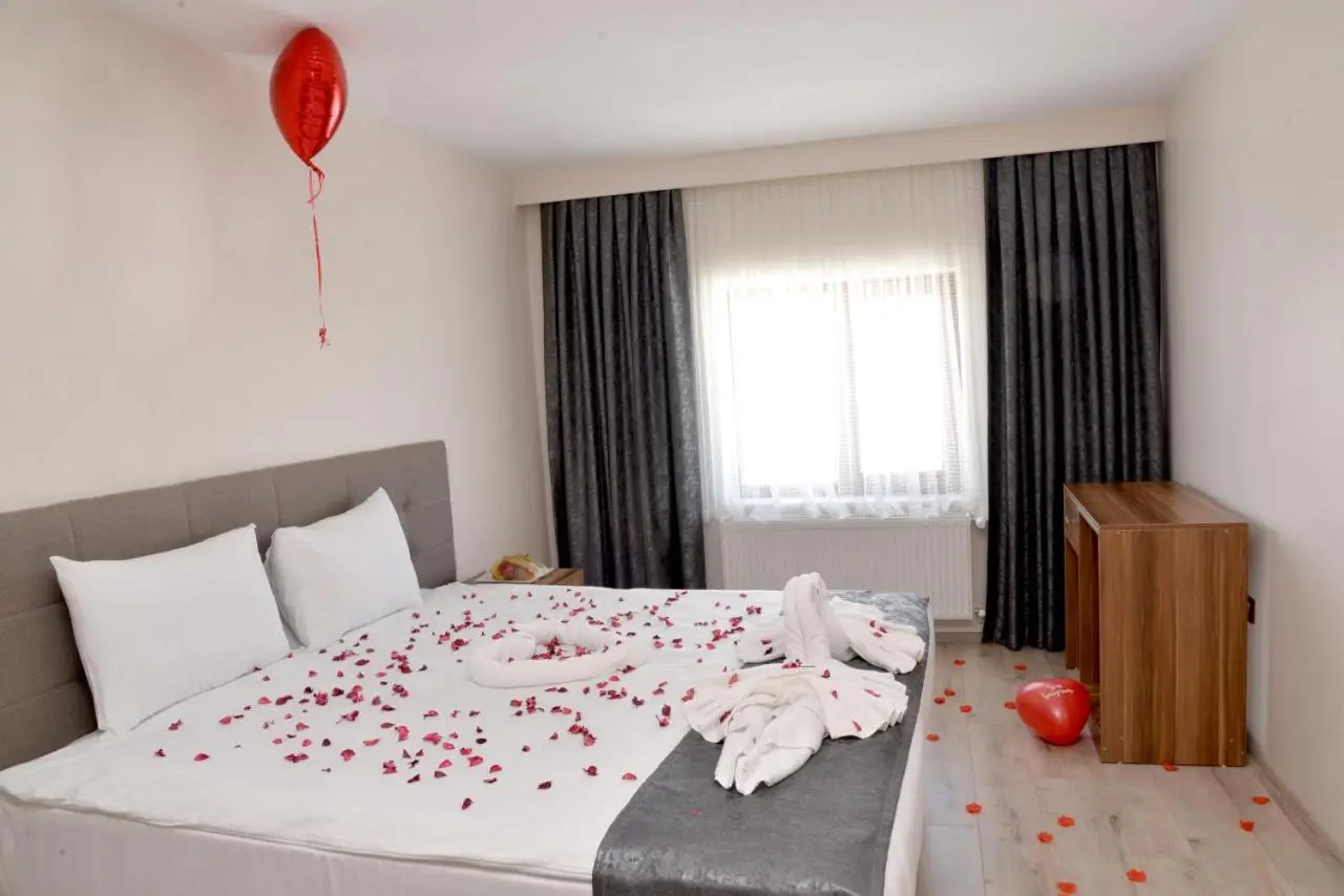 Zümrüt Palas Otel