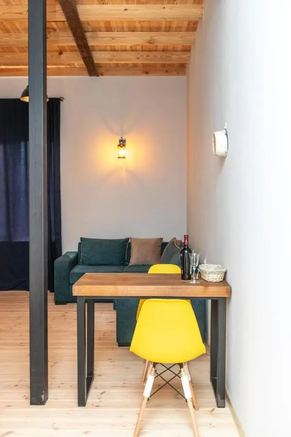Giorgi's apartment