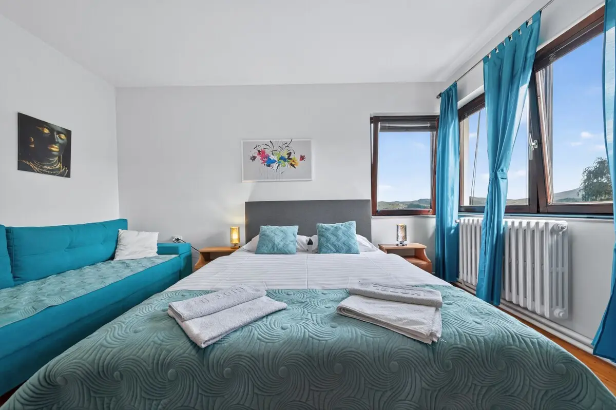Apartment 110 m2 * 4 bedrooms * up to 13 people
