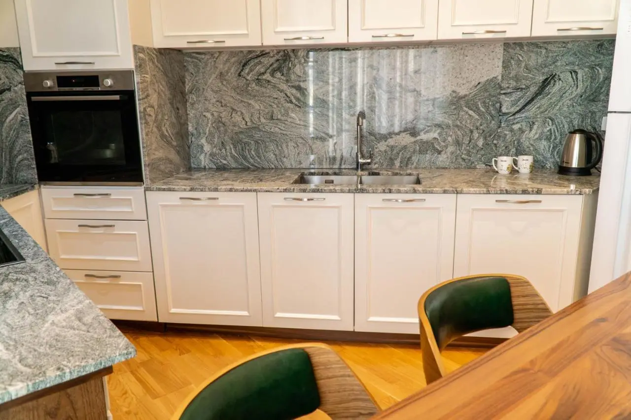 Signature apartment 12