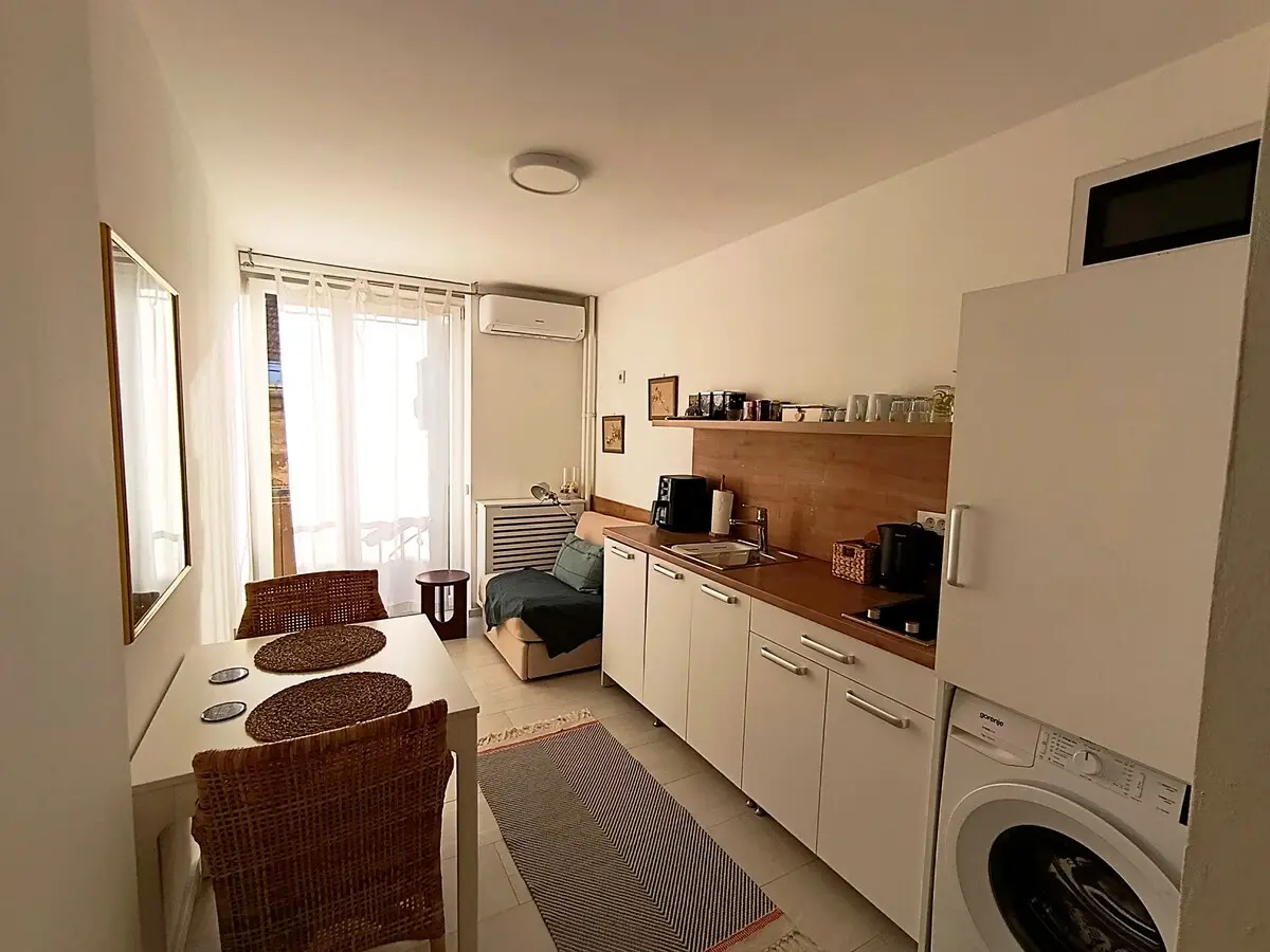 Cozy flat in central area right up Ferhadija St.