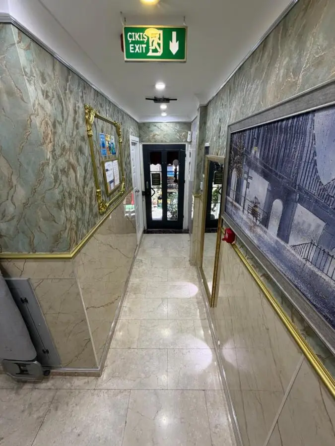 VERSECA HOTEL