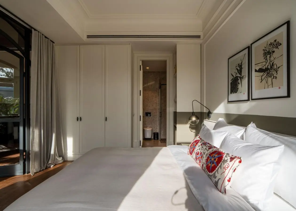 Hovagimyan Hotel and Suites