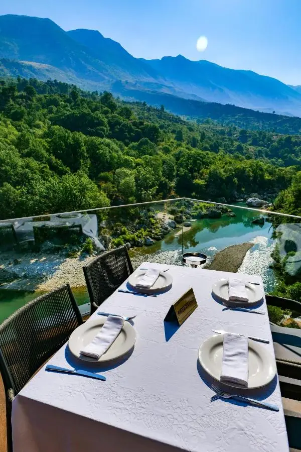 Hotel Uji Ftohte Tepelene
