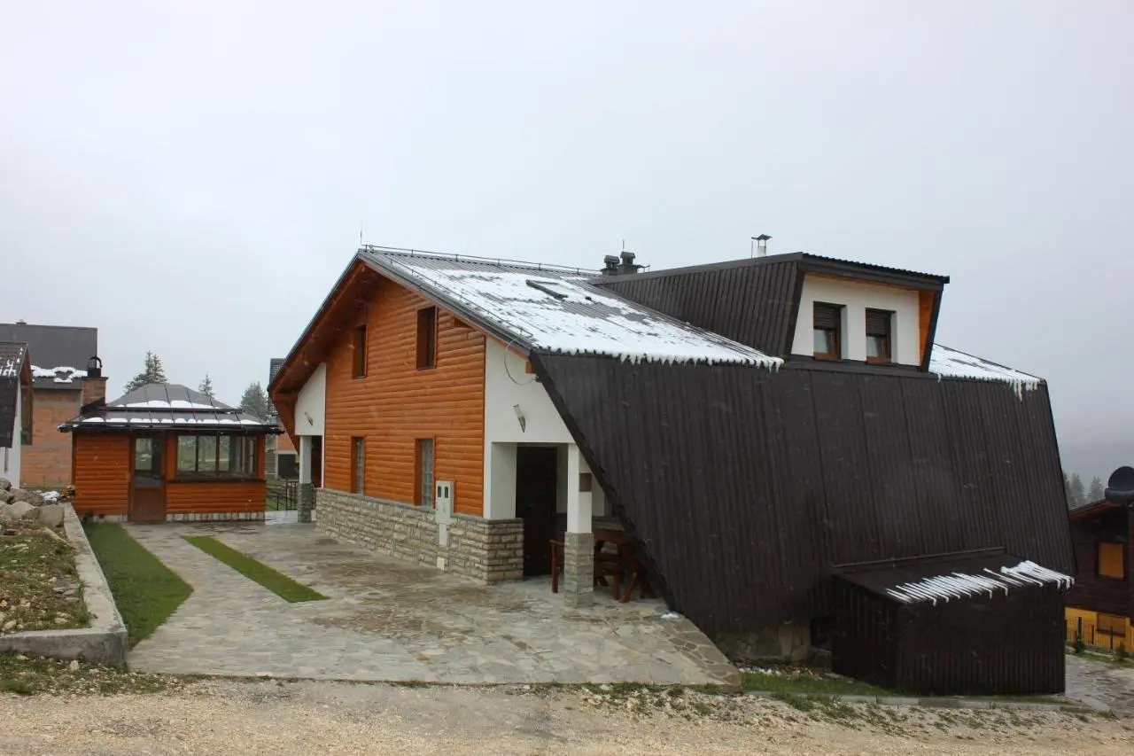 Apartments Zoni