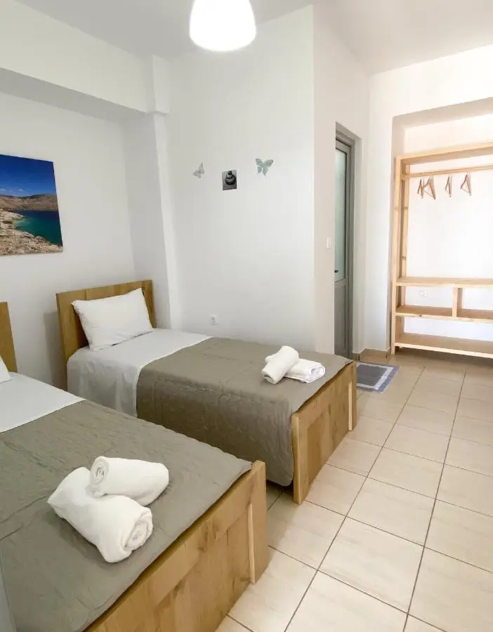 Acta's Rooms