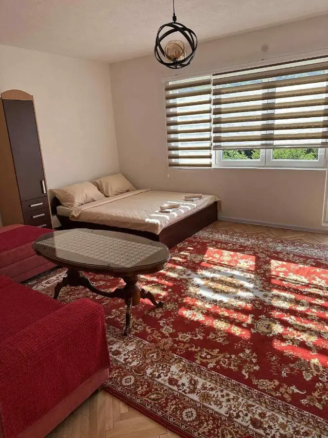 Comfort house near pyramids II