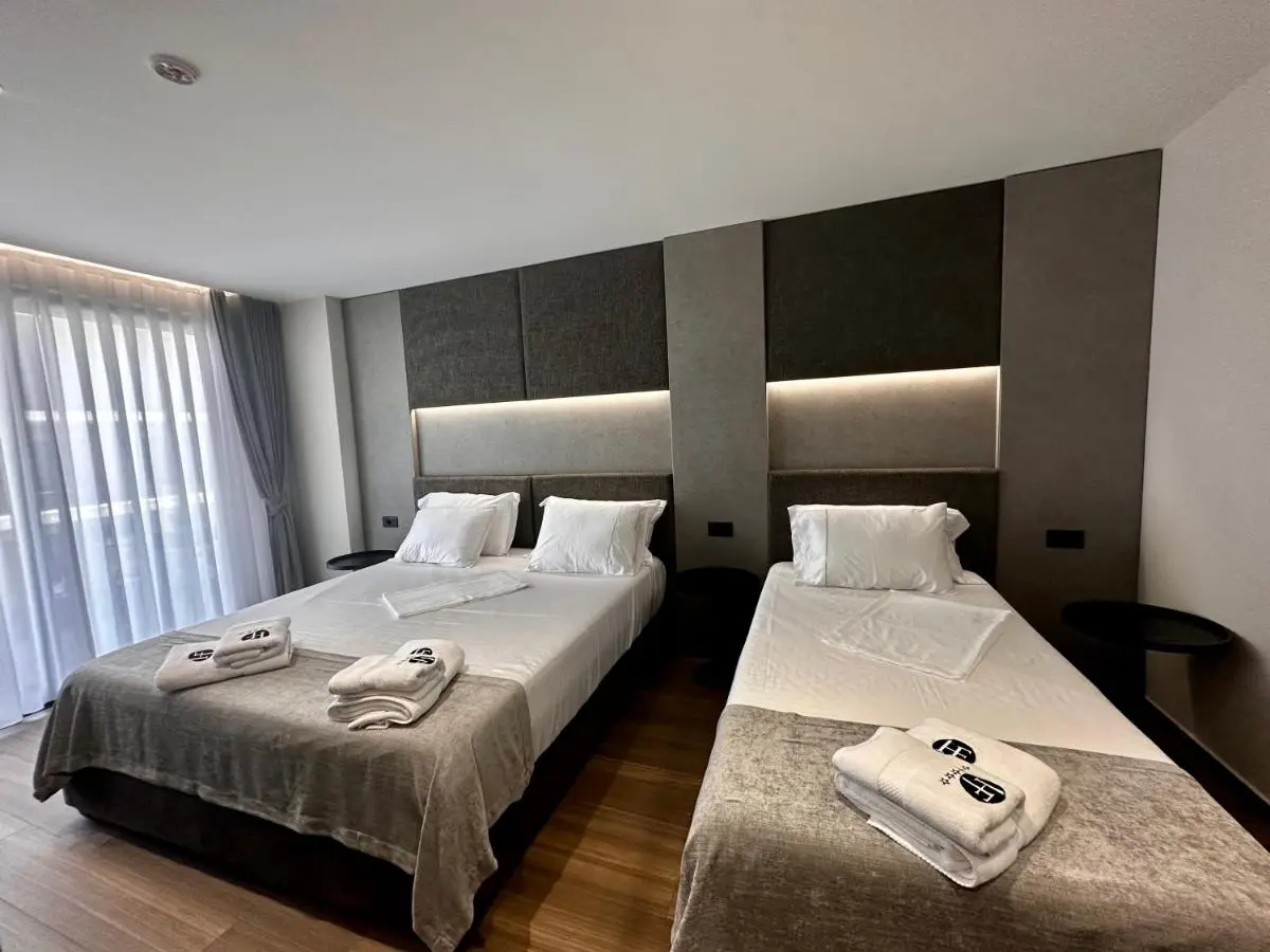 Frojd Kune Resort & Beach Hotel