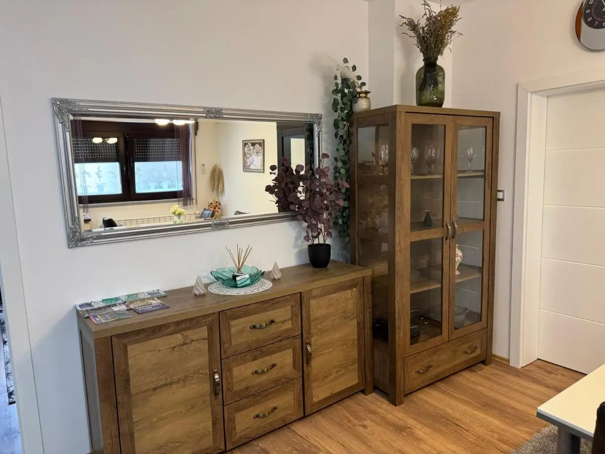 Apartmani Hrastik 1