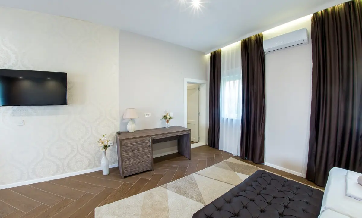 Luxury Villa with Private Pool and Jacuzzi