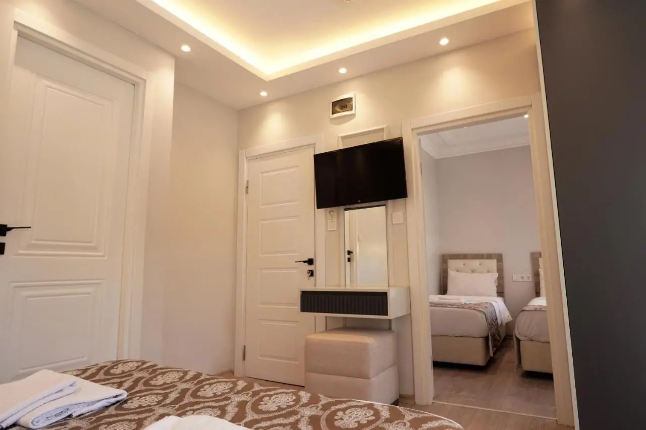 Ararat Hotel