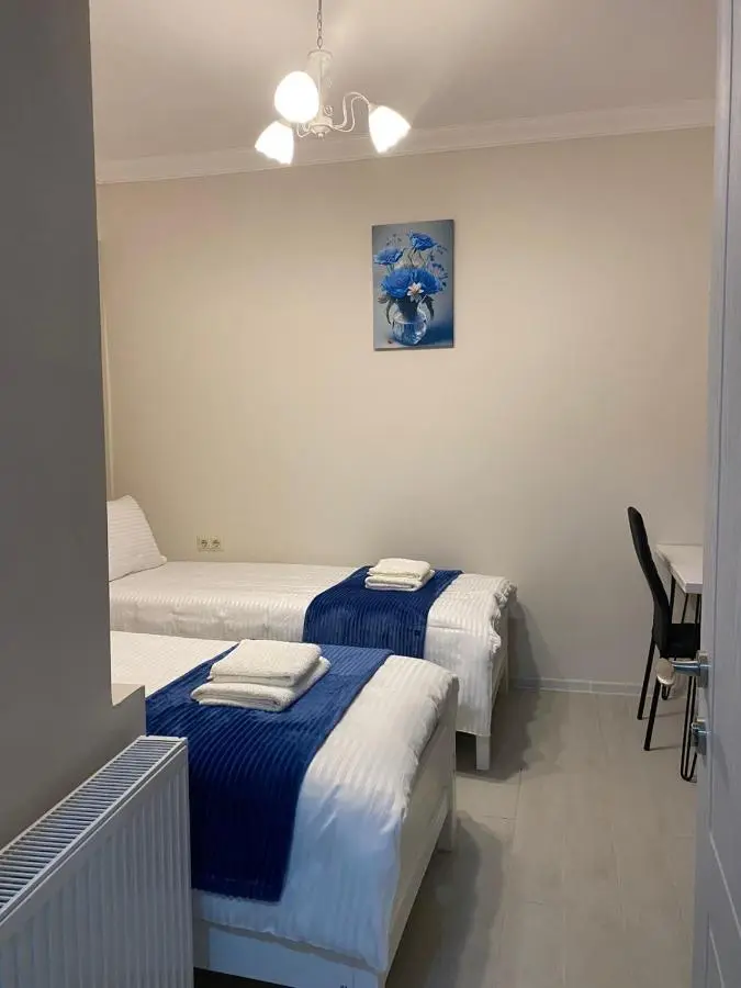 Cultural Crossing Hotel