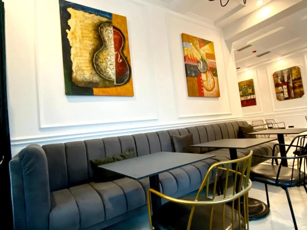 Venis Hotel