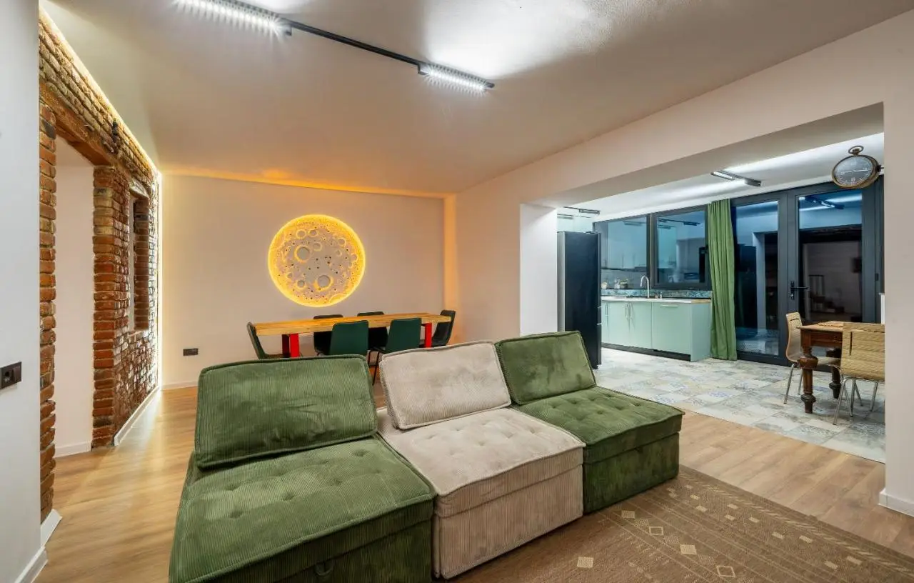 Niabi 3BDR Villa with pool