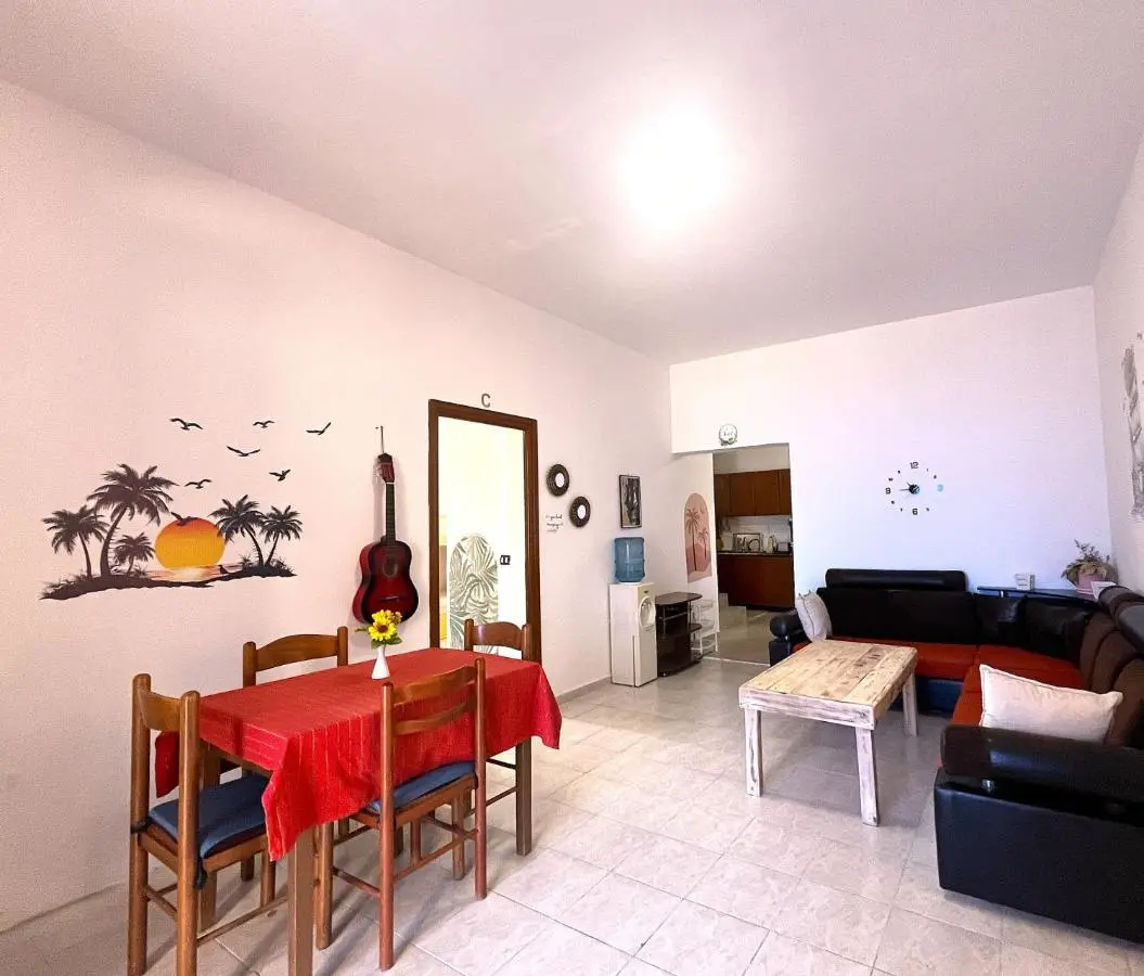Old Beach Vlora Hostel