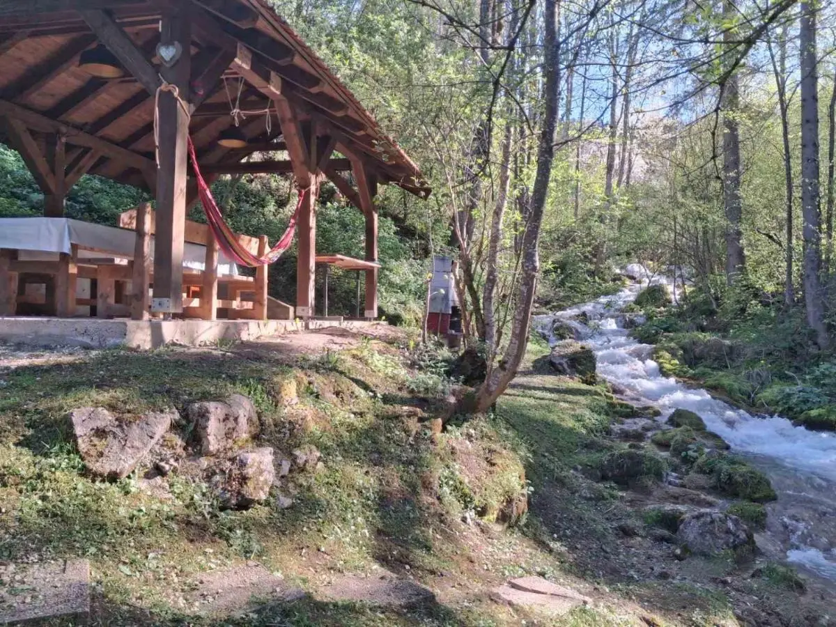 Vikend kuća Vrelo Miljacke