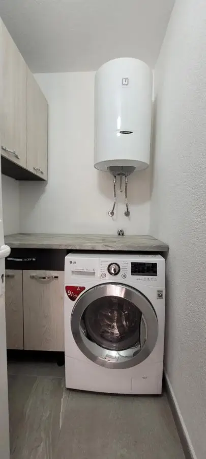 Oz Lux Apartments